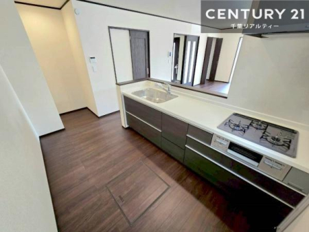 Lb` lC̑ΖʎVXeLb`̗pĂ܂IƑ̃R~jP[VRƑ݌vłB
qlɂڂ͂̂ŊłˁBLXgĉKɍƂi݂܂B