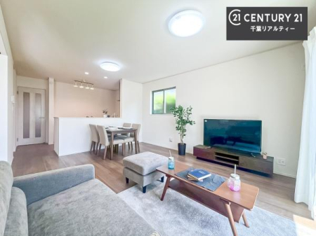 rO ĴLXLDKI\t@[_CjOe[uuĂɂȂȂ̂ŉKɉ߂܂IR~jP[V₷rOłI