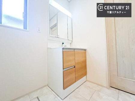 ʑEʏ t̖邢ʎłICɓւłĐɕۂƂł܂IRނ̂łς̎dオǂȂ܂ˁI