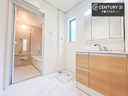 ʑEʏ Oʋdl̐ʏ́AgȂ݂₷I͎[ɂȂĂ܂BhC[₨ϓЕt̂ŐʑXbLƌ邱Ƃo܂I