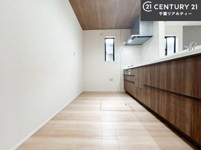 Lb` Ƃ肠钲Xy[XōƂ₷KȃLb`łI
qlƈꏏɂَqy߂LXXy[XłByԂɂȂ肻łˁI