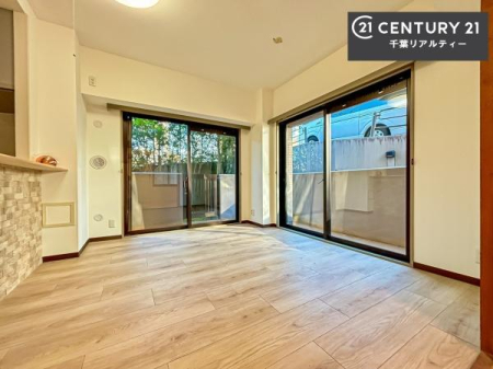 rO 傫ȑ炽Ղ̗z閾邢rOBĴ郊rOŉƑĉ났̎Ԃ߂܂B