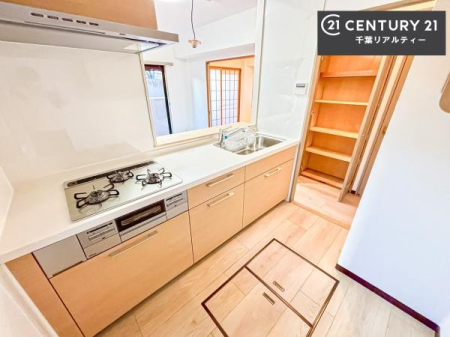 Lb` Ƃ肠钲Xy[XōƂ₷KȃLb`łI
qlƈꏏɂَqy߂LXXy[XłByԂɂȂ肻łˁI