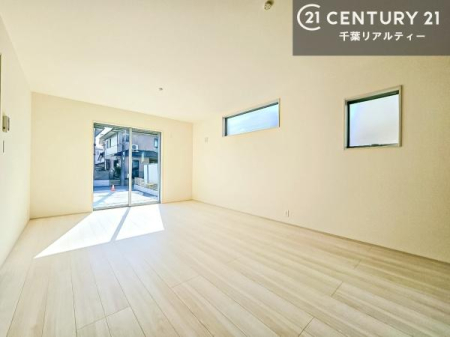 rO rOŜnΖʃLb`Ȃ̂ŁAql̗lqȂƂłqĂ₷SȊԎłI