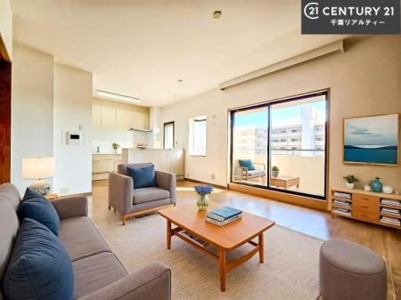 rO ƋCGp[XłBSnǂrO͉ƑRƏW܂܂BƑcR̎ԂłBƑƁAw[Ԃ߂łˁB邭JIȋԂłB