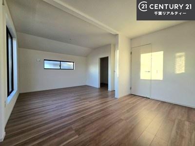 Q DޗḿA̖ڊo߂CǂłˁBԂƉ߂Ƃł܂BDF̃t[OǂȉƋɂ}b`܂I