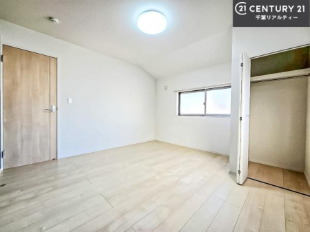 Q DޗḿA̖ڊo߂CǂłˁBԂƉ߂Ƃł܂BDF̃t[OǂȉƋɂ}b`܂I