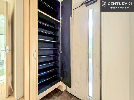  V[Y{bNXtȂ̂ŁAւЕt|₷łI
XbLւŌ˂JuԁÂSnԂo}Ă܂B

