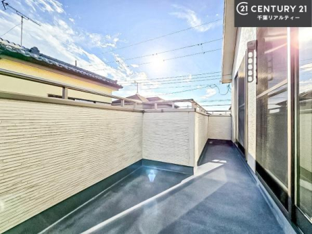 oRj[ zǍDȃoRj[łIꂽɂ͐nJIȎԂy߂܂B
̂󕨂؂ɊƂł܂I