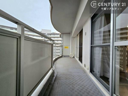 �o���R�j�[ �z������ǍD�ȃo���R�j�[�ł��I���ꂽ���ɂ͐�������n����J���I�Ȏ��Ԃ��y���߂܂��B
