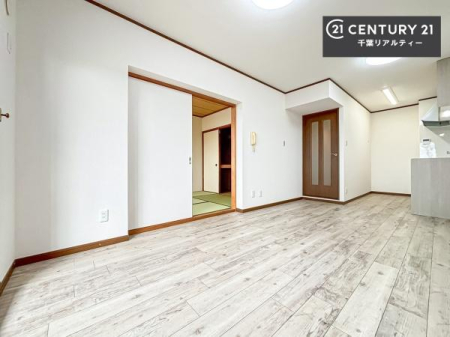 rO SnǂrO͉ƑRƏW܂܂BƑcR̎ԂłBƑƁAw[Ԃ߂łˁB