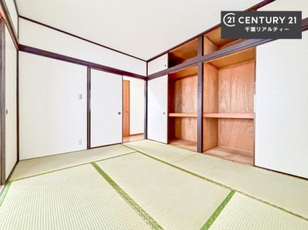 a ̍肪Sn悭AqԂ₨q܂̗VяAQXy[XȂǑړIɂg܂B
rOɗאڂĂ邽߁A˂J΍LXƂ̊̂ԂɁA߂ΌƂĂp\B