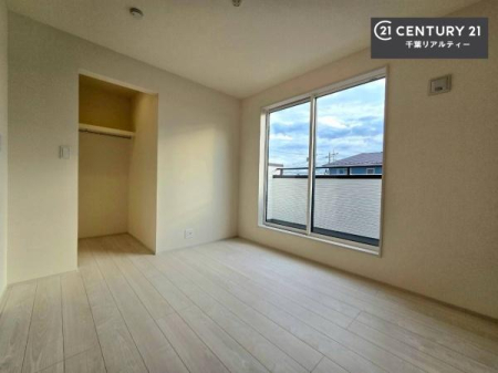 Q oRj[ɖʂĂmłB邭肪ACł܂INāAOɏoĔwLт[ċzǂ}邱ƂołˁI