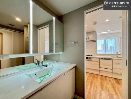 ʑEʏ Oʋdl̐ʏ́AgȂ݂₷I͎[ɂȂĂ܂BhC[₨ϓЕt̂ŐʑXbLƌ邱Ƃo܂I