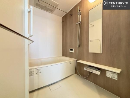  l͋̕C̃oX[́AoĂăoX^C[I
d撣Ă邲JɂD݂̓̓܂āAył݂Ă͂ł傤H