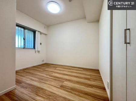 q |oȂ́Aql̂ƂĂSłI
[Xy[X[Ă̂ŎU炩TbƕЕt܂I