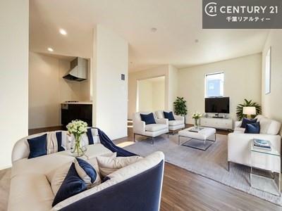 rO ydlzƋCGp[XłBSnǂrO͉ƑRƏW܂܂BƑcR̎ԂłBƑƁAw[Ԃ߂łˁB邭JIȋԂłB