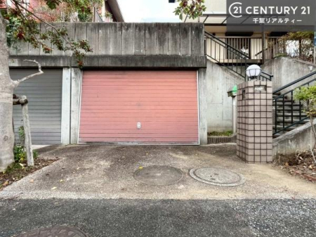 ԏ I[o[XChK[W̒ԏ́AJ╗ԂĂ̂ő؂ɊǗł̂ňSIOłchxz[p[eB[łXy[XŎg̗ǂdlłI