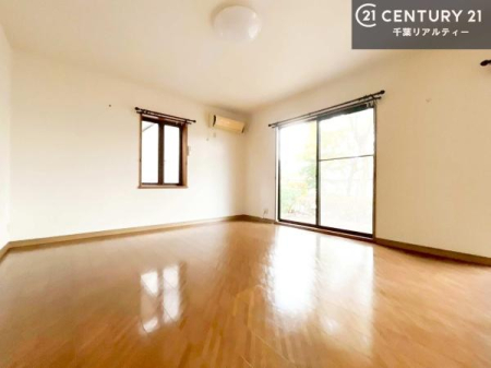 rO 傫ȑ炽Ղ̗z閾邢rOBĴ郊rOŉƑĉ났̎Ԃ߂܂B