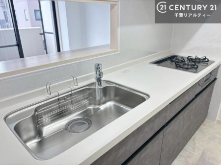 Lb` lC̑ΖʎVXeLb`̗pĂ܂IƑ̃R~jP[VRƑ݌vłB
qlɂڂ͂̂ŊłˁBLXgĉKɍƂi݂܂B