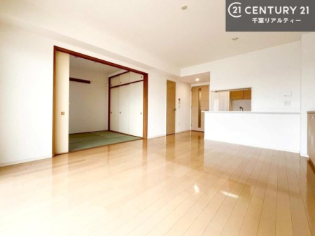 rO ؂ȉƑW܂邩炱LDKɂ͂肽B
qCɏ΂Ȃ瑖ĂpuLƂɂėǂvƎvuԂłB