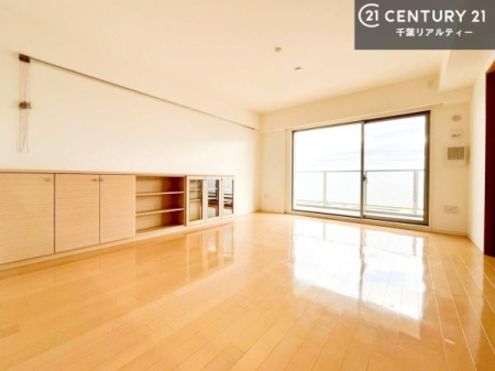 rO 傫ȑ炽Ղ̗z閾邢rOBĴ郊rOŉƑĉ났̎Ԃ߂܂B