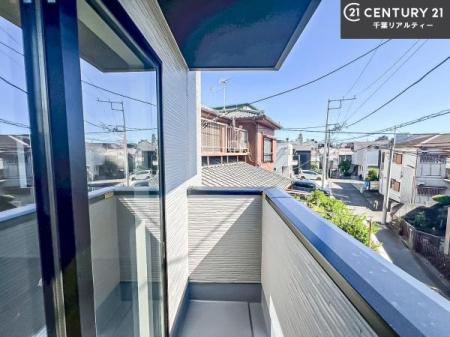 oRj[ zǍDȃoRj[łIꂽɂ͐nJIȎԂy߂܂B