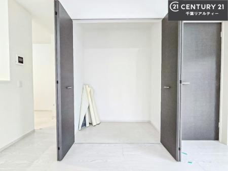 [ e[tI}ȂqlqĂU炩TbƕЕt܂ĨXy[X܂Ƃ肠邨o邱Ƃo܂I