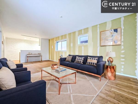 rO ƋCGp[XłBSnǂrO͉ƑRƏW܂܂BƑcR̎ԂłBƑƁAw[Ԃ߂łˁB邭JIȋԂłB