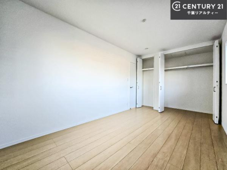 Q DޗḿA̖ڊo߂CǂłˁBԂƉ߂Ƃł܂BDF̃t[OǂȉƋɂ}b`܂I