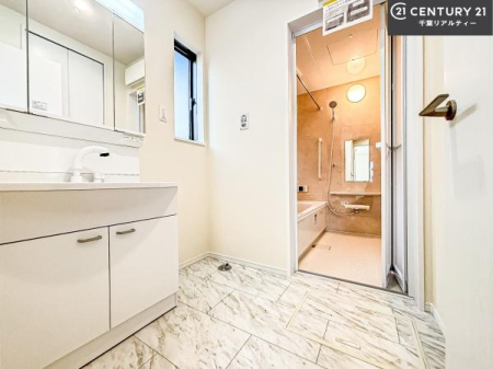 ʑEʏ Oʋdl̐ʏ́AgȂ݂₷I͎[ɂȂĂ܂BhC[₨ϓЕt̂ŐʑXbLƌ邱Ƃo܂I