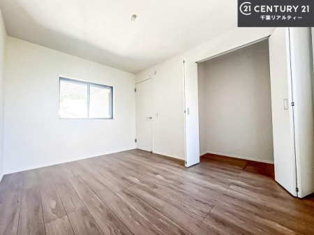 Q DޗḿA̖ڊo߂CǂłˁBԂƉ߂Ƃł܂BDF̃t[OǂȉƋɂ}b`܂I