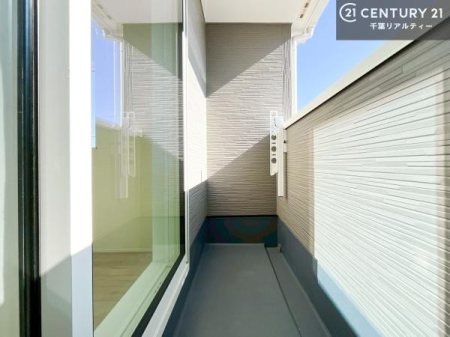 oRj[ zǍDȃoRj[łIꂽɂ͐nJIȎԂy߂܂B
̂󕨂؂ɊƂł܂I