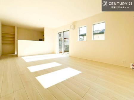 rO 傫ȑ炽Ղ̗z閾邢rOBĴ郊rOŉƑĉ났̎Ԃ߂܂B