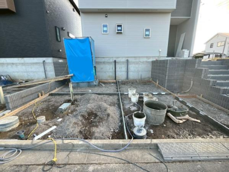 ԏ ԃXy[X2䕪܂IZJhJ[͂AoCN⎩]ԂȂǂuꏊɍ܂B