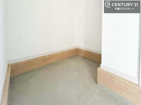 \z}() ֓yԎ[tI[Xy[XȂ̂Ńxr[J[AEghA̓XbL܂܂IoNNIڂ₷Iidlj