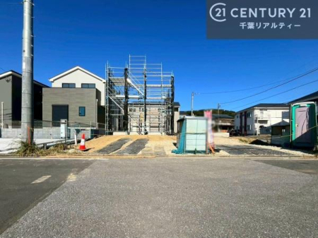 OʓH܂ތnʐ^ OʓH͍LXƂĂAԂ̏oNNBJӂ闧nŁASĕ点Z܂łB