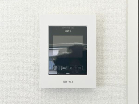 \z}() TVj^[tC^[złql̂ԒȂǂSłˁB
idlj