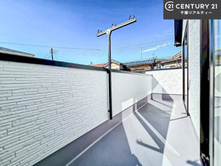 oRj[ zǍDȃoRj[łIꂽɂ͐nJIȎԂy߂܂B
