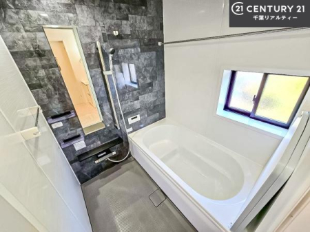  l͋̕C̃oX[́AVbNȃfUCŃoX^C[I
d撣Ă邲JɂD݂̓̓܂āAył݂Ă͂ł傤H