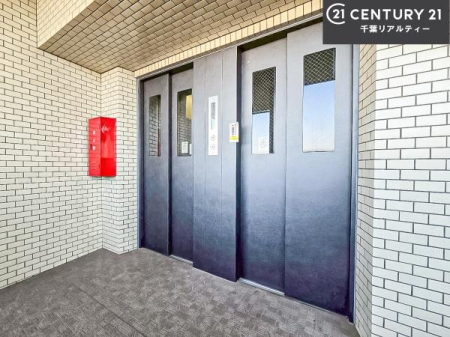 ̑p Gx[^[̃}VŁAdוxr[J[̈ړKB̐X[YɂȂ܂B