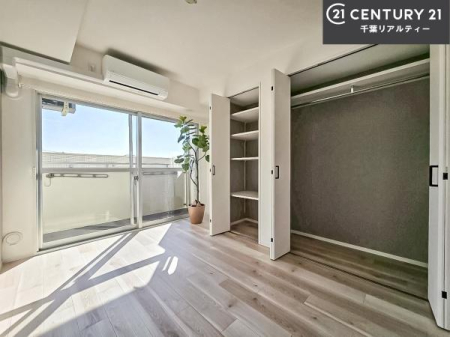 m oRj[ɖʂĂmłB邭肪ACł܂INāAOɏoĔwLт[ċzǂ}邱Ƃł܂B