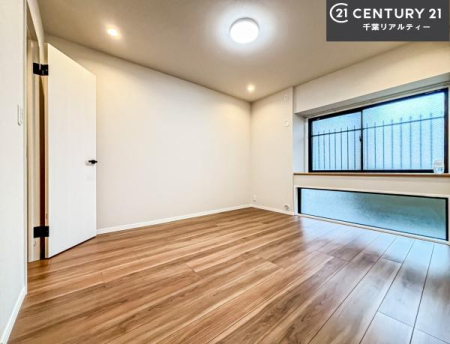 m VvɃfUCĂ邽߁AƋIт܂I
Cɓ̉ƋuĂ낰Ԃ邱Ƃł܂B