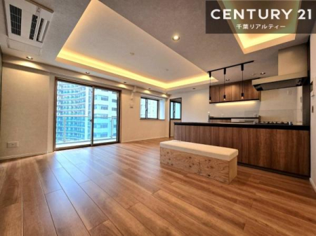 rO LX_CjOXy[XI肨HB΂yԂ߂܂BX̔܂I