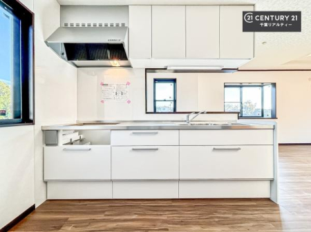 Lb` Ƃ₷VXeLb`łI[tĂ̂ŁAXy[XɕuȂčςނ̂ŁALXgāAKɍƂł܂I