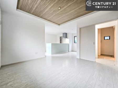 rO 傫ȑ炽Ղ̗z閾邢rOBĴ郊rOŉƑĉ났̎Ԃ߂܂B