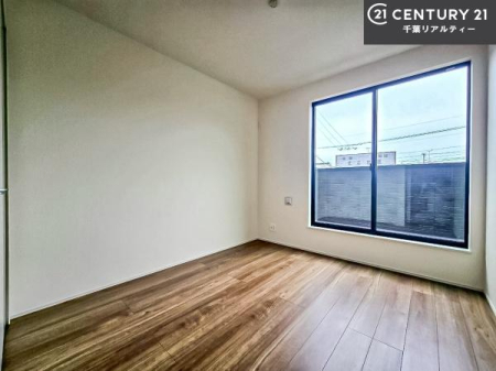 m oRj[ɖʂĂmłB邭肪ACł܂INāAOɏoĔwLт[ċzǂ}邱ƂołˁI