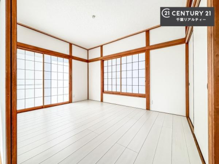 q VvɃfUCĂ邽߁AƋIт܂I
Cɓ̉ƋuĂ낰Ԃ邱Ƃł܂B
