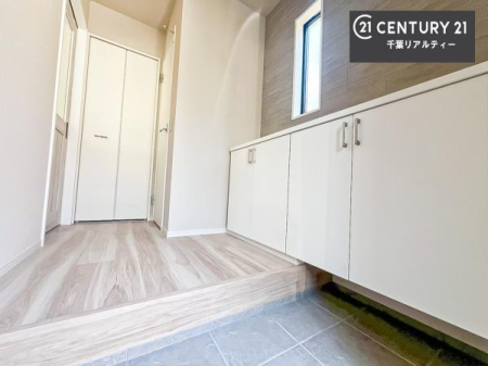  V[Y{bNXtȂ̂ŁAւЕt|₷łI
XbLւŌ˂JuԁÂSnԂo}Ă܂B