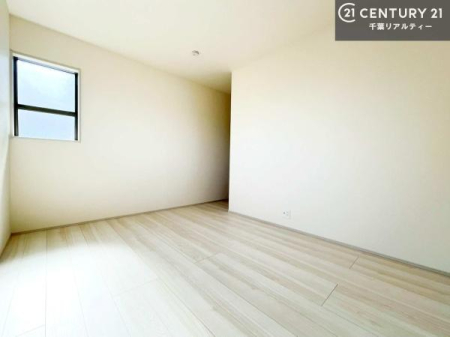 q |oȂ́Aql̂ƂĂSłI
[Xy[X[Ă̂ŎU炩TbƕЕt܂I